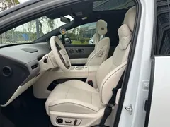 2025 Li Auto i6 4WD Standard, белый — фото 9