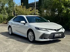 2023 Toyota Camry 2.0G Luxury, белый — фото 3