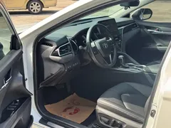 2023 Toyota Camry 2.0G Luxury, белый — фото 7