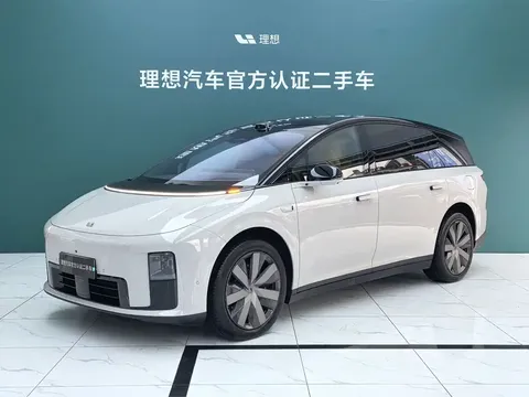 2025 Li Auto i8 Standard