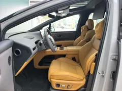 2025 Li Auto i8 Standard, белый — фото 5