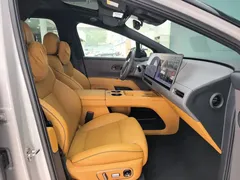 2025 Li Auto i8 Standard, белый — фото 14