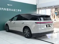 2025 Li Auto i8 Standard, белый — фото 15