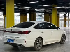 2023 Changan Eado PLUS 1.4T GDI DCT Premium, белый — фото 4