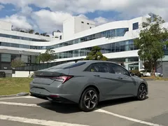 2022 Hyundai Elantra 1.5L CVT GLX Elite — фото 6