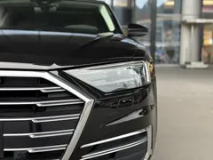 2019 Audi A8 Plus A8L 50 TFSI quattro Comfort, чёрный — фото 7