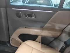 2025 Li Auto i6 2WD Standard, чёрный — фото 14