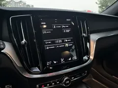 2021 Volvo V60 B5 Sport, синий — фото 3