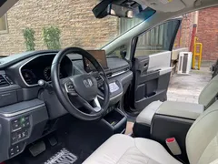 2024 Honda Odyssey 2.0L e:HEV 4-seat, чёрный — фото 4