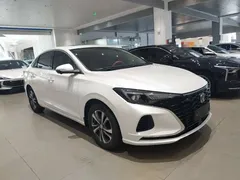 2021 Changan Eado PLUS Blue Whale NE 1.4T GDI DCT Premium, белый — фото 4