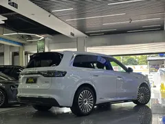 2025 Aito M8 EREV Ultra 53.4kWh 6-seat 192-line LiDAR, белый — фото 6