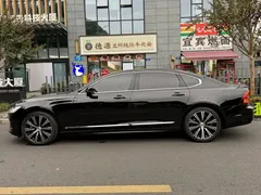 2023 Volvo S90, чёрный — фото 3