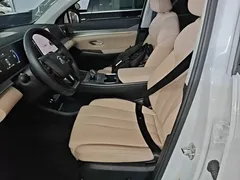 2025 BYD Song Pro 2nd Gen DM-i PHEV 75km, белый — фото 15