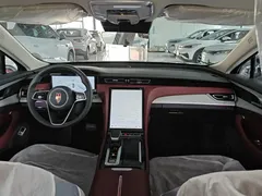 2025 Hongqi H5 PHEV 170, чёрный — фото 10