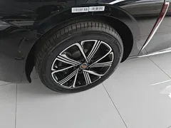 2025 Hongqi H5 PHEV 170, чёрный — фото 23