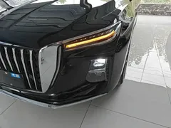 2025 Hongqi H5 PHEV 170, чёрный — фото 24