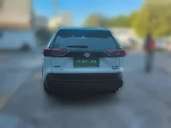 2022 Toyota RAV4 2.5L Hybrid E+ 2WD Elite Pro, белый — фото 3