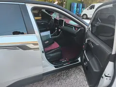 2022 Toyota RAV4 2.5L Hybrid E+ 2WD Elite Pro, белый — фото 19