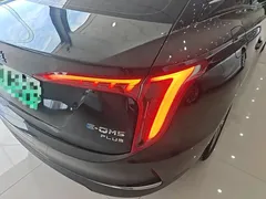 2023 Hongqi E-QM5 EV 620km PLUS, чёрный — фото 8