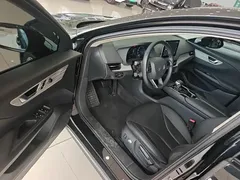 2023 Hongqi E-QM5 EV 620km PLUS, чёрный — фото 16