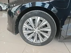 2023 Hongqi E-QM5 EV 620km PLUS, чёрный — фото 23
