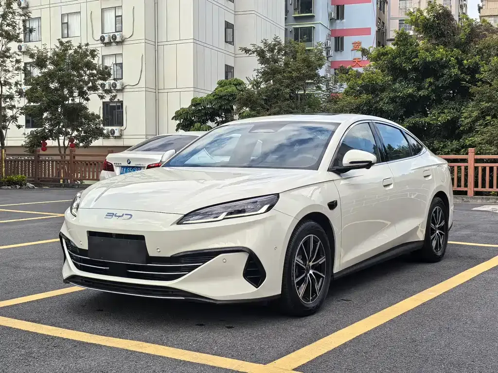 2025 BYD Seal 06 DM-i PHEV 120KM Smart Driving Premium