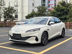2025 BYD Seal 06 DM-i PHEV 120KM Smart Driving Premium, белый — фото 1