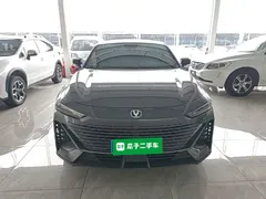 2022 Changan UNI-V 1.5T Premium — фото 3