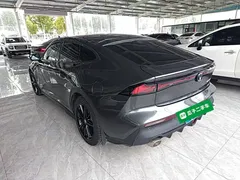2022 Changan UNI-V 1.5T Premium — фото 5