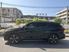 2021 Toyota Crown Kluger 2.5L HEV 4WD Premium — фото 3