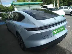 2022 Nio ET5 75kWh, синий — фото 5