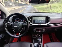 2021 Kia Yipao 1.4L CVT Sunroof, белый — фото 11