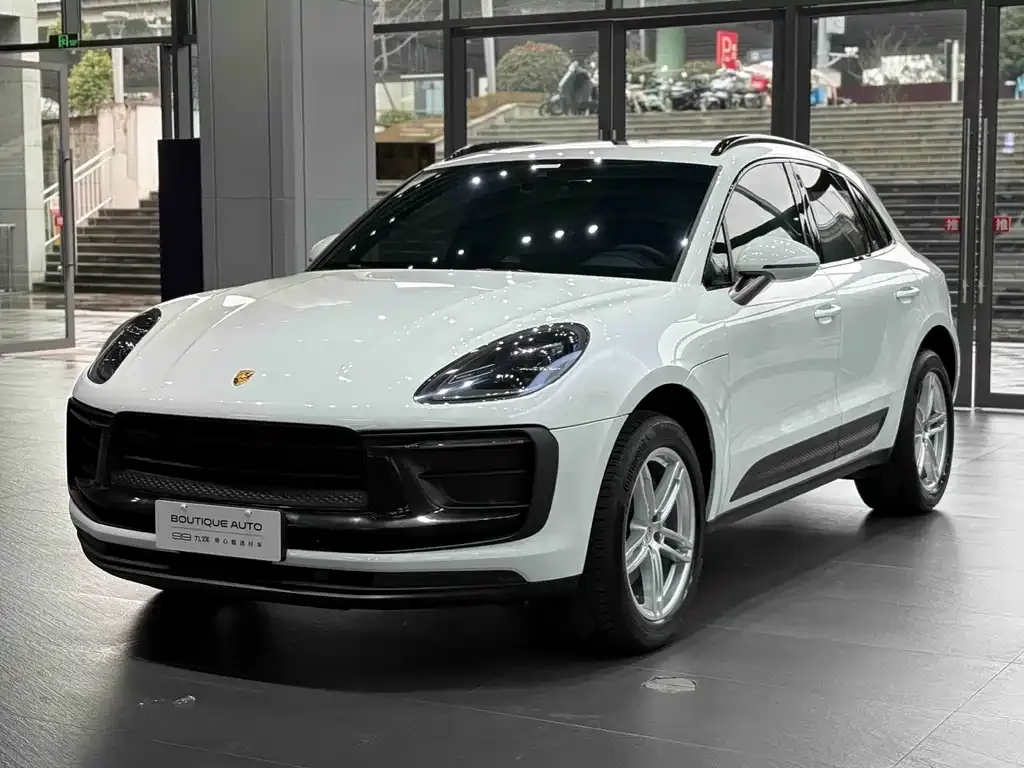 2023 Porsche Macan 2.0T