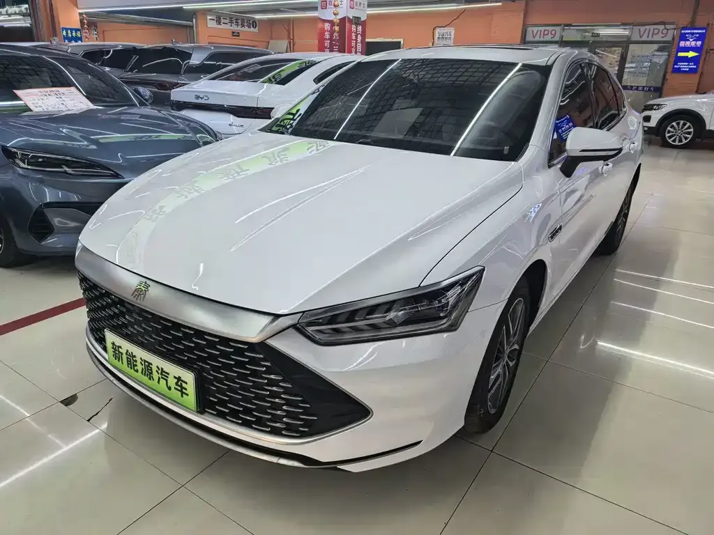 2023 BYD Qin PLUS Champion DM-i PHEV 120KM