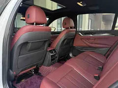 2021 BMW 5 Series 525Li M Sport Package, белый — фото 12