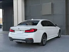 2021 BMW 5 Series 525Li M Sport Package, белый — фото 18