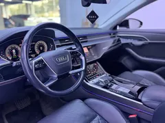 2022 Audi A8L 50 TFSI quattro Comfort Collector's Edition, чёрный — фото 5