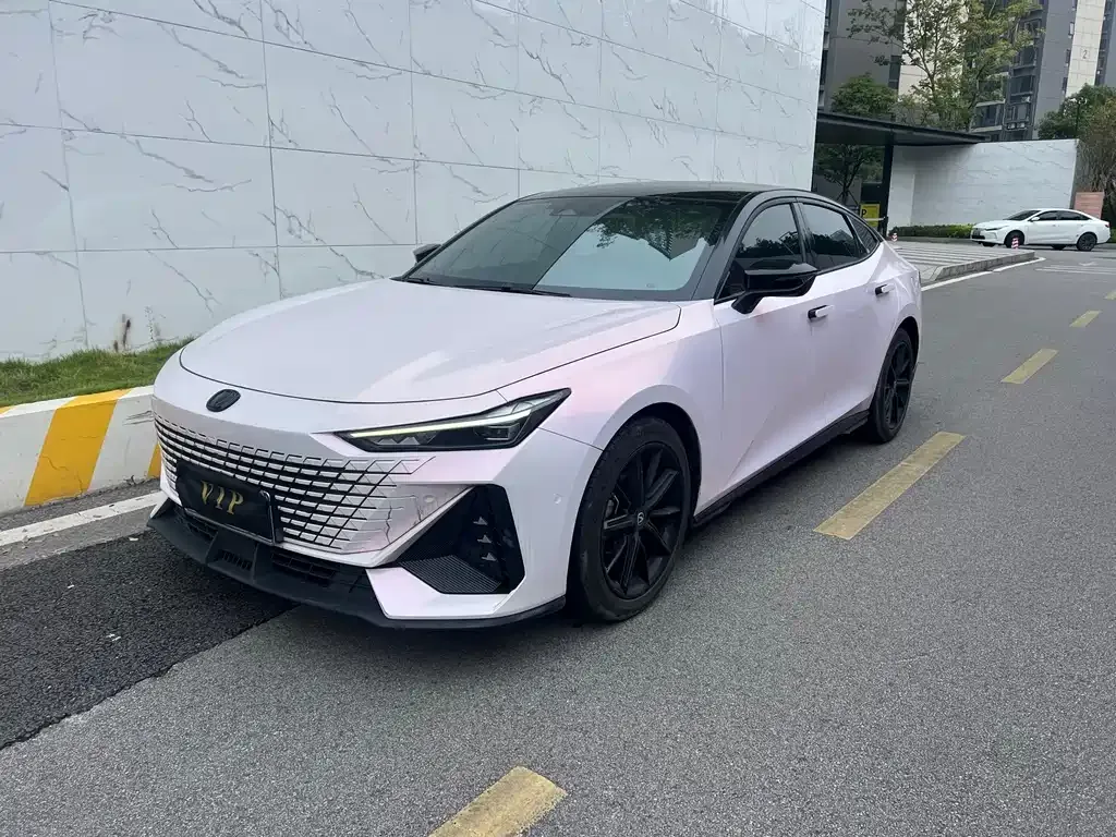 2022 Changan UNI-V 1.5T Premium