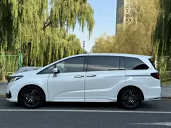 2022 Honda Odyssey 2.0L e:HEV, белый — фото 14