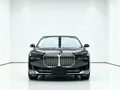 2023 BMW 7 Series 735Li Luxury Package, чёрный — фото 2