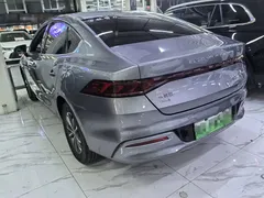 2024 BYD Qin PLUS Honor DM-i PHEV 55km Leading — фото 4