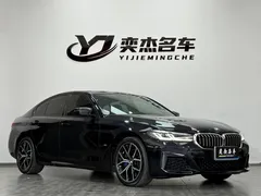 2021 BMW 5 Series 530i M Sport Package, чёрный — фото 3