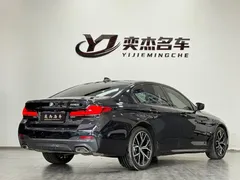2021 BMW 5 Series 530i M Sport Package, чёрный — фото 7