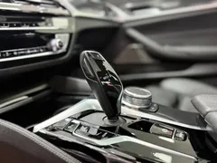 2021 BMW 5 Series 530i M Sport Package, чёрный — фото 13