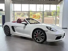 2022 Porsche 718 Boxster 2.0T, белый — фото 3