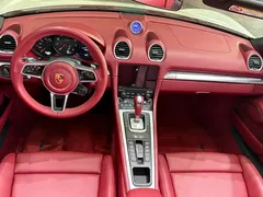 2022 Porsche 718 Boxster 2.0T, белый — фото 16