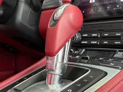 2022 Porsche 718 Boxster 2.0T, белый — фото 19