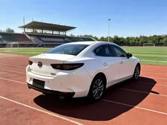 2021 Mazda 3 2.0L AT, белый — фото 4