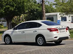 2021 Nissan Sylphy Classic 1.6L XL CVT Luxury, белый — фото 16