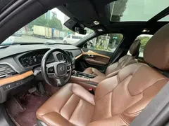 2021 Volvo XC90 7-seat, чёрный — фото 4
